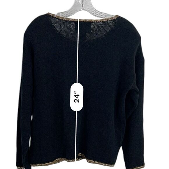 Heirloom Collectibles Floral Embroidered Pearl Black Button Up Women Size M - Picture 8 of 16